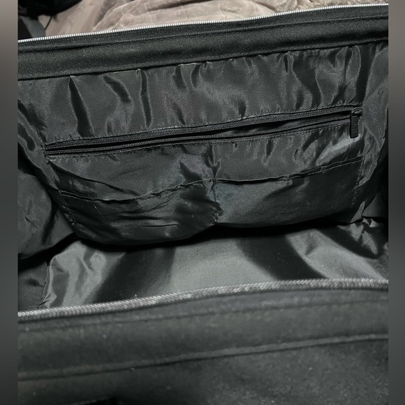 beis weekender bag - Picture 5 of 8